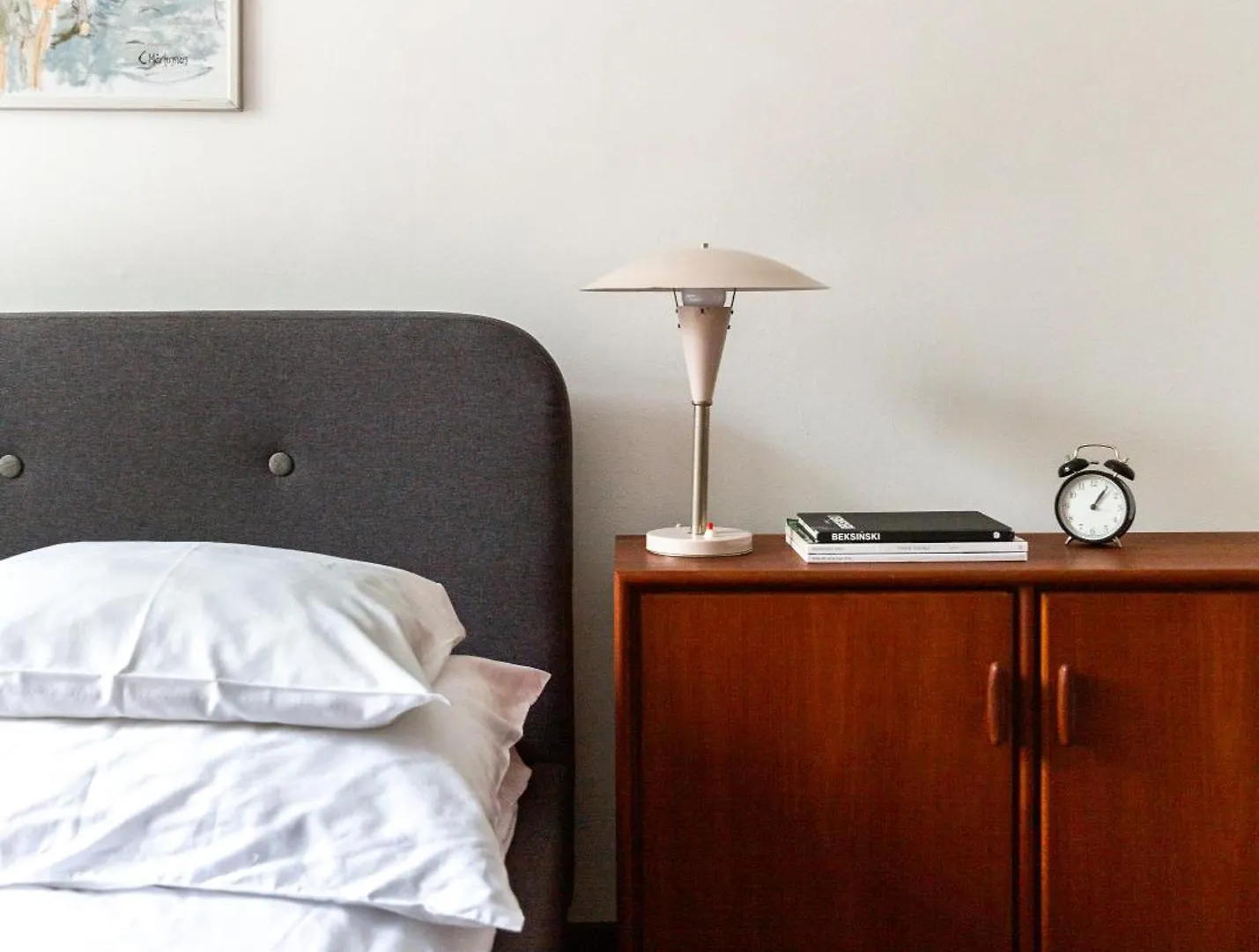 Urban Grey Essence Apartment Warsaw
